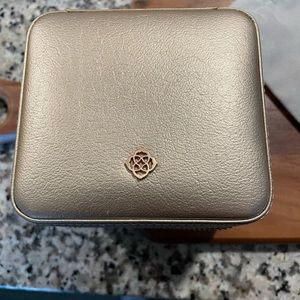 KENDRA SCOTT Small Travel Jewelry Box